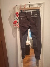 SmartPak Piper 24R Knee Patch Breeches Grey/Tan with Grey Piping