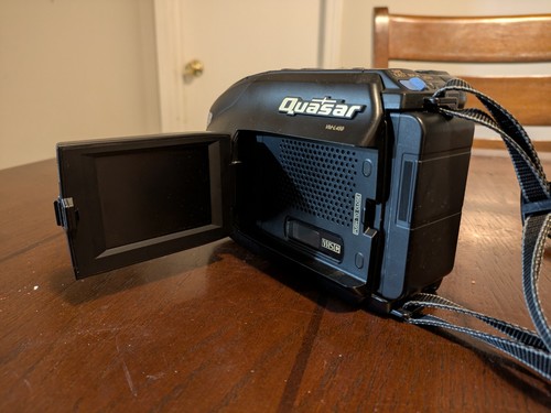 Quasar VM-L153 Camcorder VHS-C 700x Digital Zoom W Charger Battery Bag - RJ - Picture 7 of 12