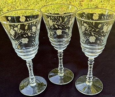 VTG LIBBY Wine Water Glasses (3) Etched Floral Stemmed 8.75''H 3.75''D EUC Retro