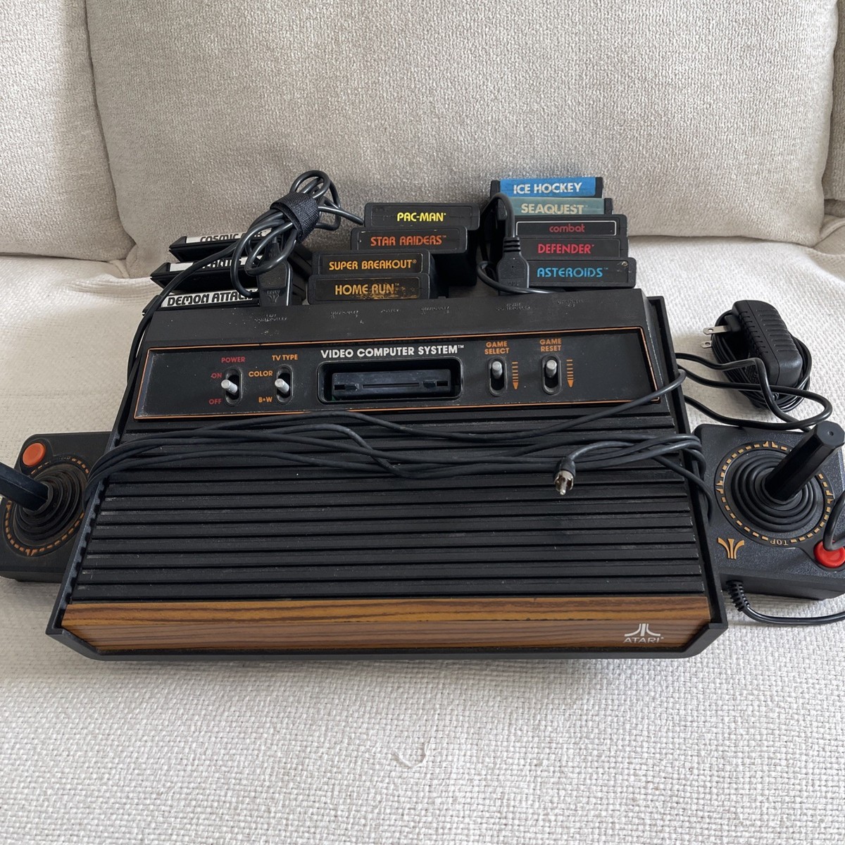 Atari 2600 Video Computer System, 12 Games, 2 Controllers, Power