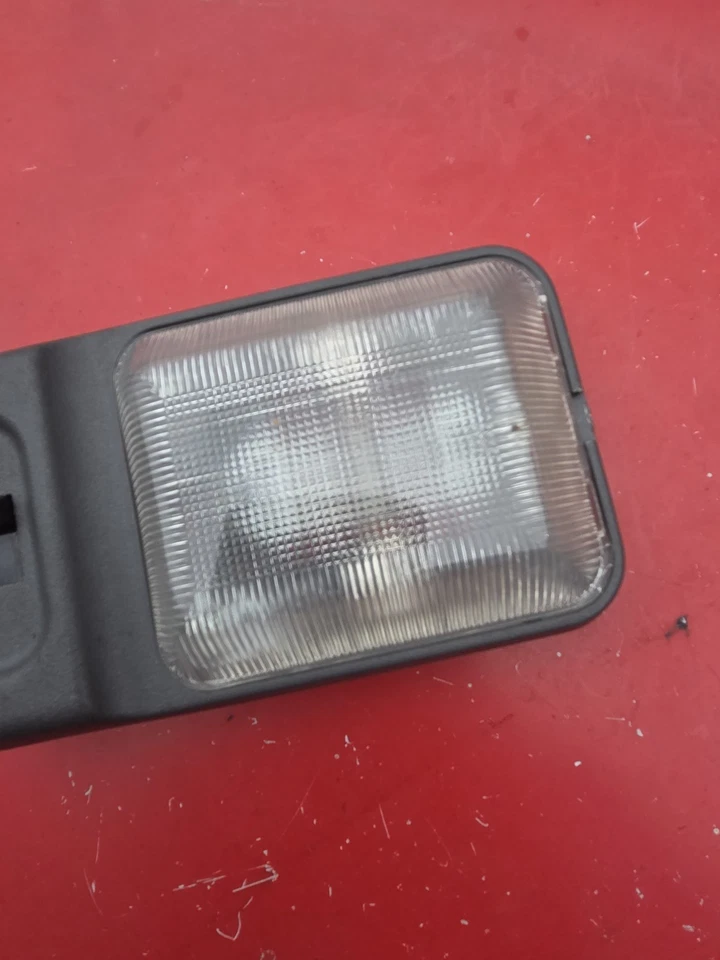 1988-2002 ISUZU TFR BRAVO HOLDEN RODEO TROOPER OEM INTERIOR DOME LIGHT - Image 2 of 4
