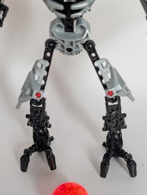 LEGO 8693 Bionicle Karda Nui Phantoka Chirox, 100% Complete W/ 4 Leeches!!