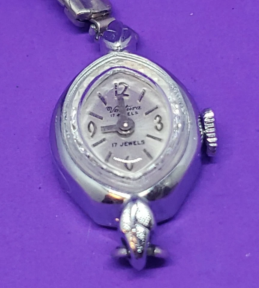 Vintage Women’s Venture 17 Jewel Watch Silver Tone Ladies - Image 3 of 4