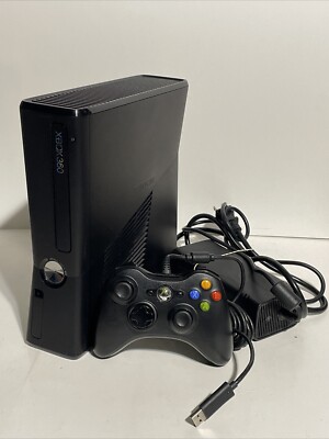 Xbox 360 Slim 4GB Video Game Console With Wired Controller 4207