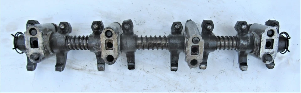 Eje basculante completo usado Toyota Crown 5R gasolina 2,0cc Foto 4 de 4