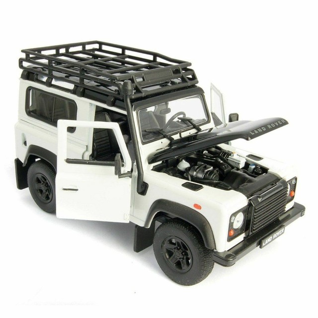rmz city land rover defender