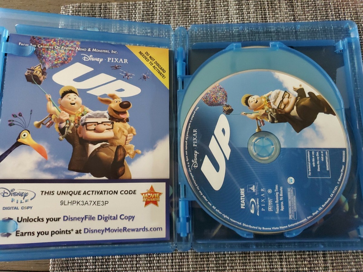 Up (Blu-ray/DVD, 2009, 4-Disc Set, Includes Digital Copy