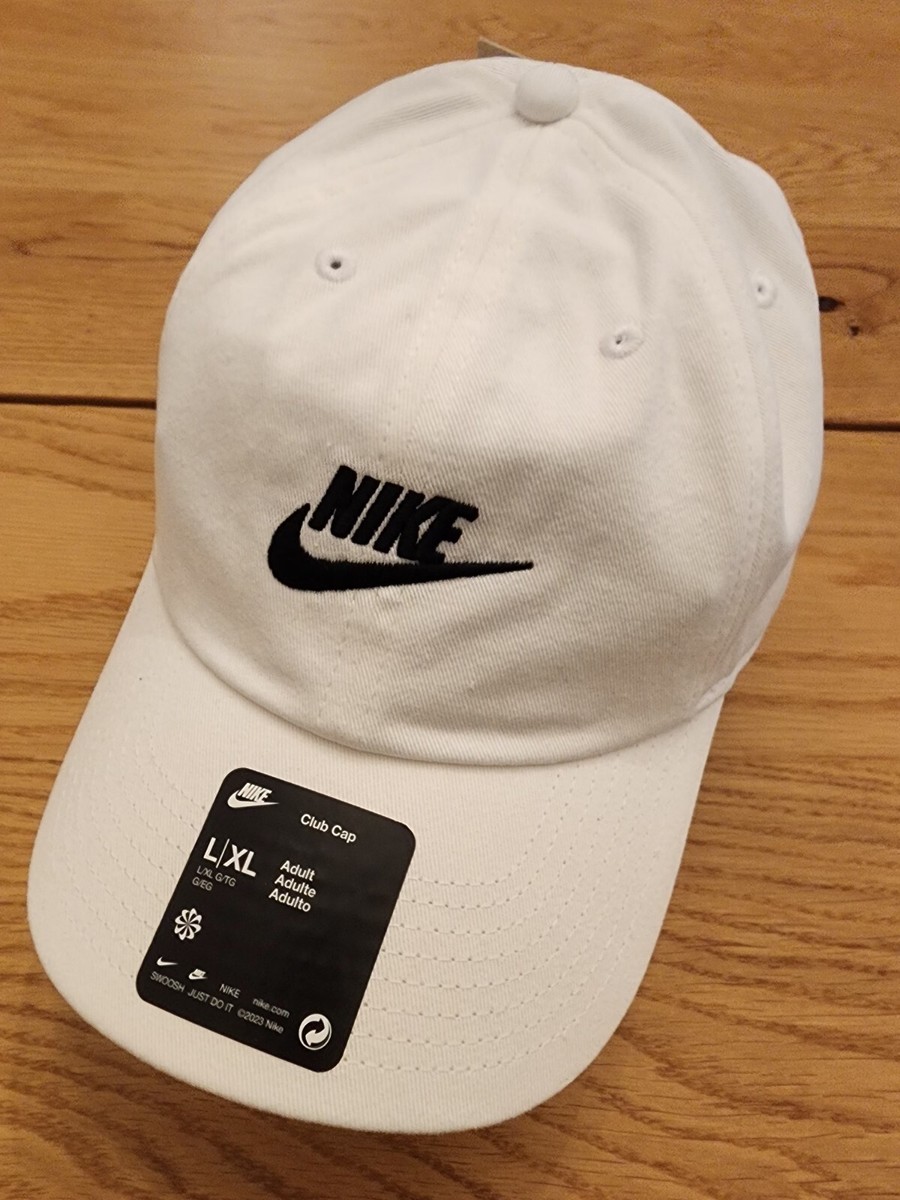 Nike Club Unstructured Futura Wash Cap Size L/XL White Black Hat
