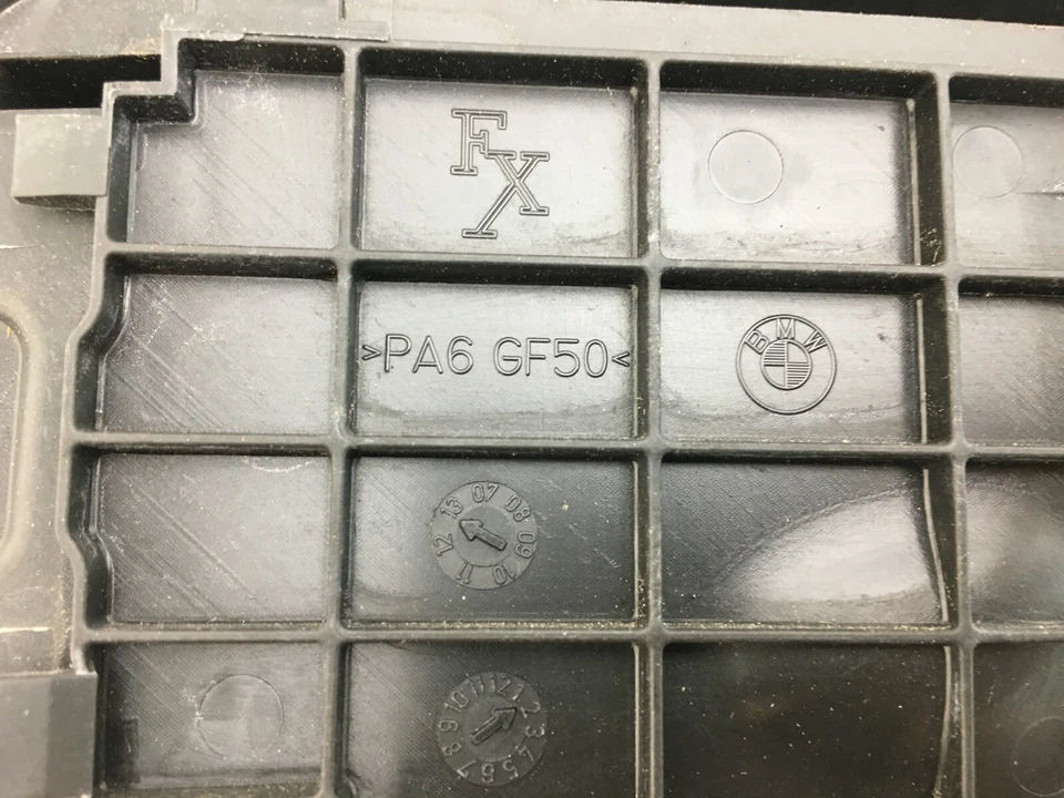 2008 2009 2010 2011 2012 2013 2014 BMW X6 Fuel Filler Housing Pocket Rear OEM Foto 2 de 4