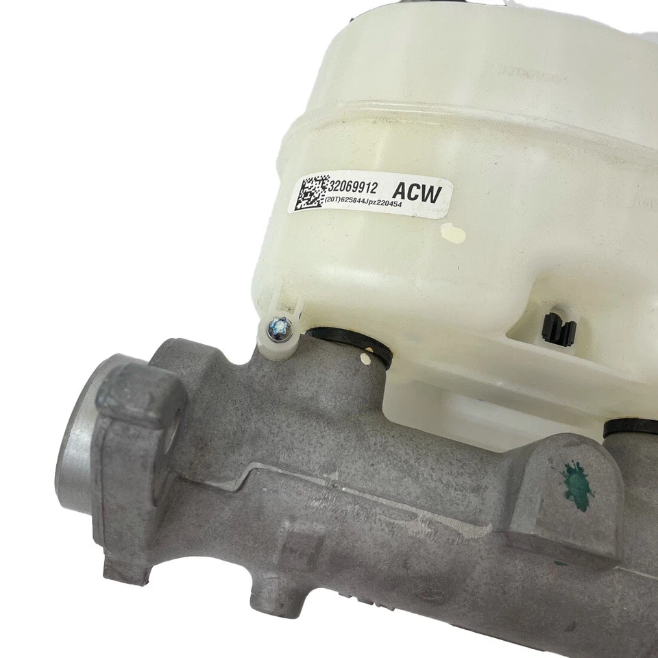 Cilindro maestro de freno con depósito GM OEM 2009-2018 Chevrolet GMC 15935844 Foto 3 de 3