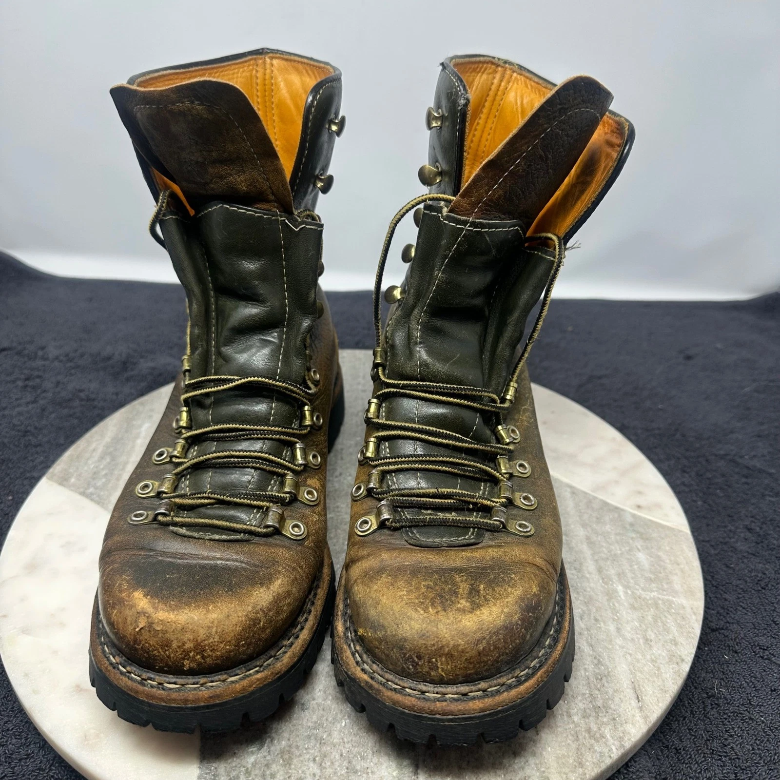 Vintage Herman Survivors Leather Hiking Boots Brown Green Mens 7.5 6617-11014