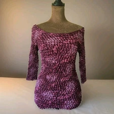 Tess 90's Popcorn Stretch Top Burgandy Red Lightweight Women's One Size