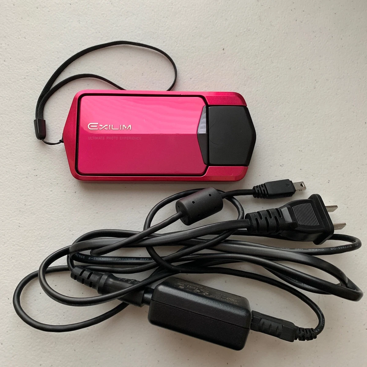 Casio EXILIM EX-TR150 12.1MP Touch Screen Digital Camera- Fuchsia Hot Pink RARE!