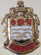 BLACKPOOL FC Vintage Club crest type badge Stick pin In gilt 13mm x 18mm