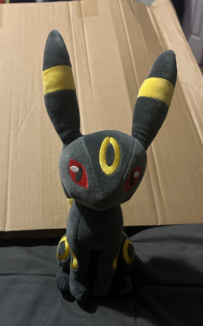 Wicked Cool Toys WCT Pokémon Umbreon Eeveelution Sitting Plush Nintendo
