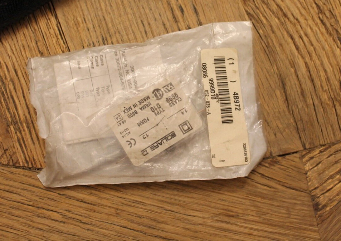Square D Schneider Electric 9999D10 Auxiliary Contact