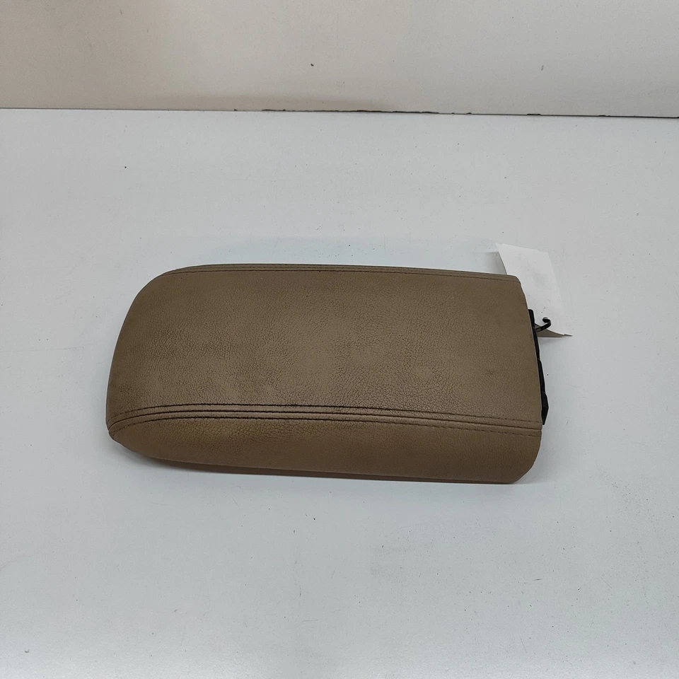 Reposabrazos CHEVROLET TRAILBLAZER KC 15261230 4.2 gasolina 205kw 2006 29401957 Foto 2 de 4