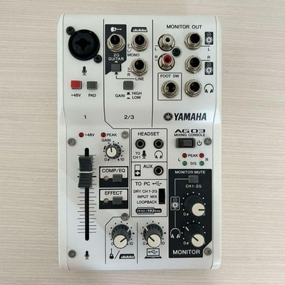 YAMAHA AG03 Mixing Console