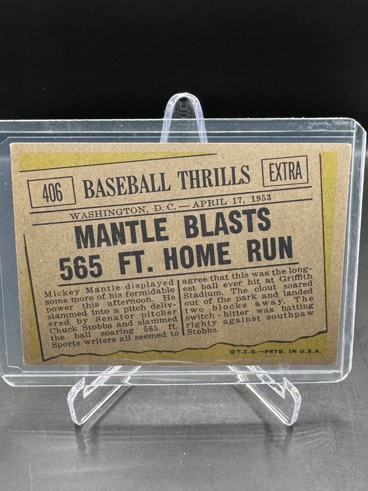 1961 TOPPS!  MICKEY MANTLE!  ‘MANTLE BLAST 565 PÉS HOME RUN!’ #406 ESTADO EXCELENTE! - Imagem 2 de 2