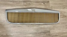 2000-2005 Cadillac Deville Grille Chrome With Gold Bars Oem Please Read