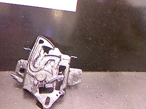Verschluss Sicherungshaken Motorhaube VW Passat Variant 1.8 5V 3 B Kombi Farbe