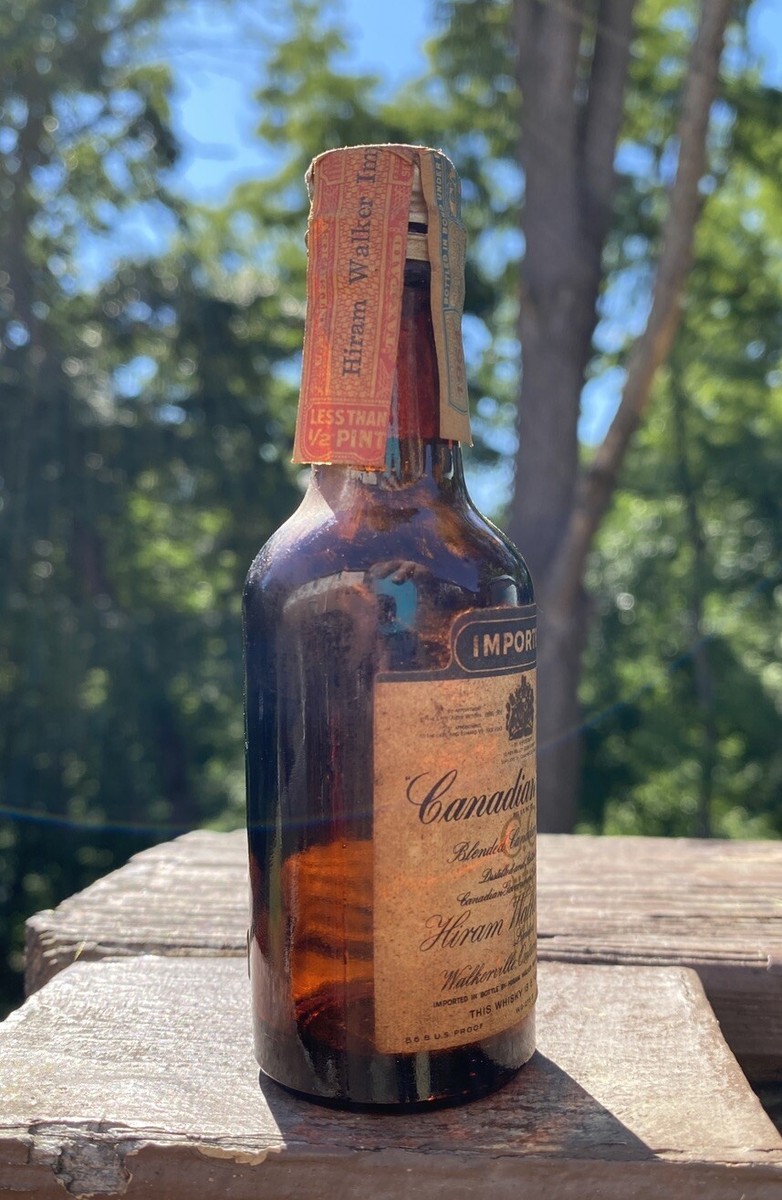 1964 Canadian Club Whiskey Hiram Walker 1/10th Pint Mini Bottle