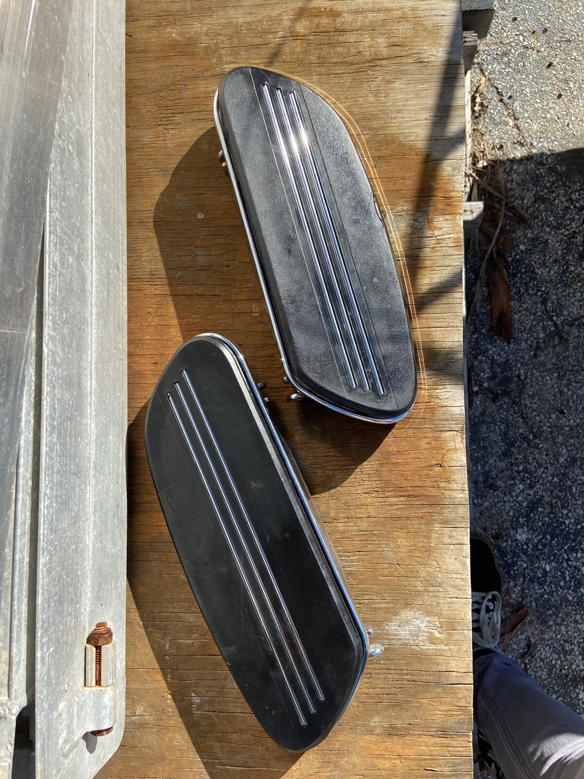 GENUINE 🔥 OEM Harley Streamliner Driver Floorboards Touring Street Glide Road eBay