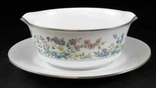 Noritake Spring Garden Gravy Boat with Attached Underplate 2551