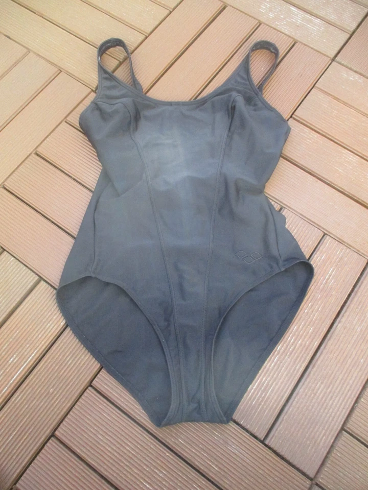 Arena Badeanzug - Gr. 38
