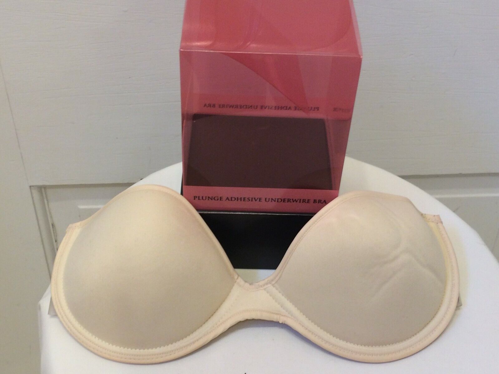 Victoria's Secret Plunge Adhesive Underwire Bra B Cup Strapless Bra