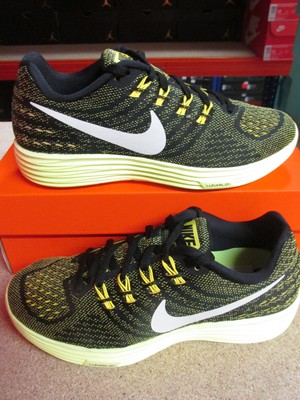 nike ladies walking trainers