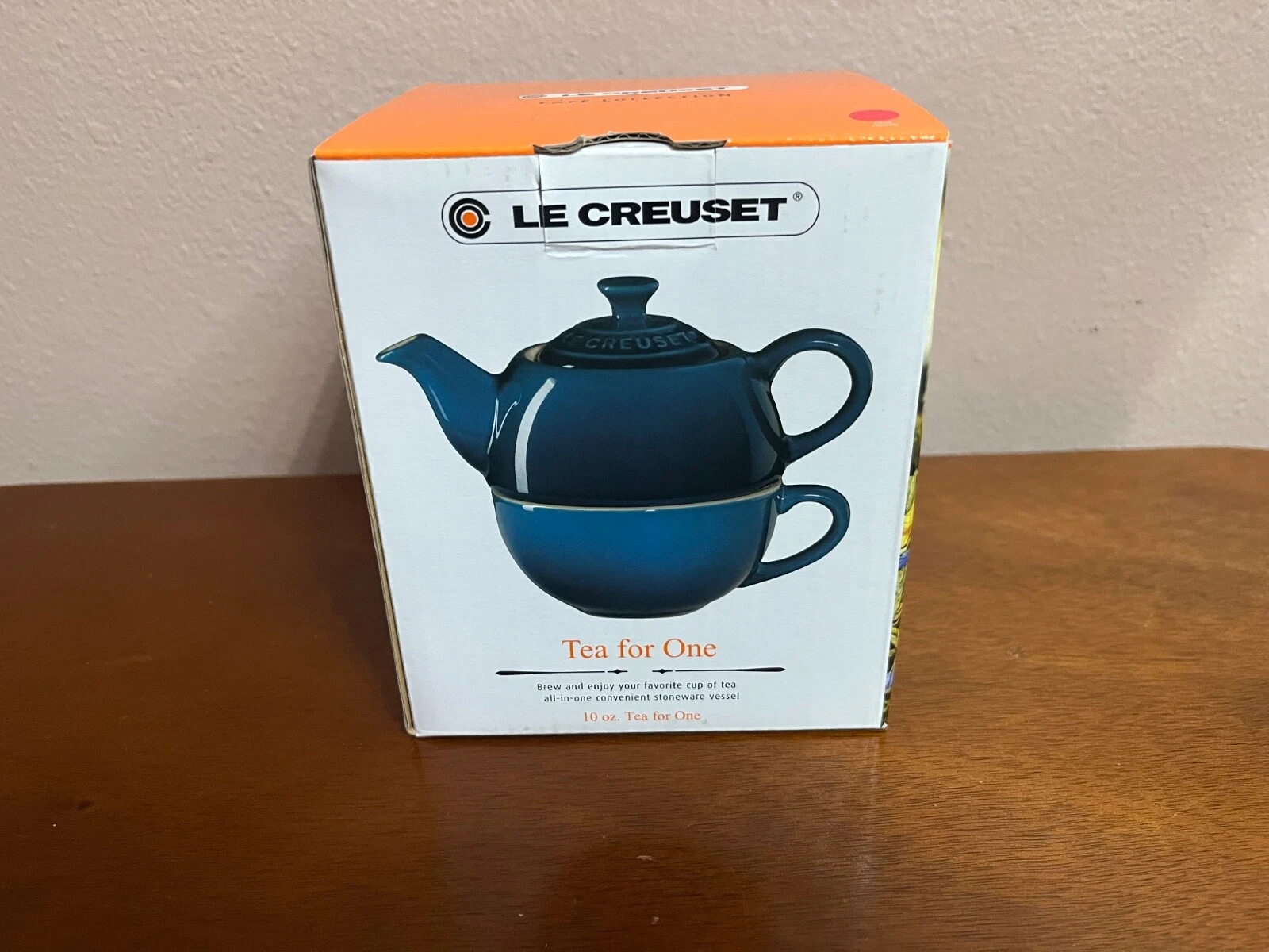 Le Creuset Tea for One 300ml/10 oz. Cherry Stoneware in original box
