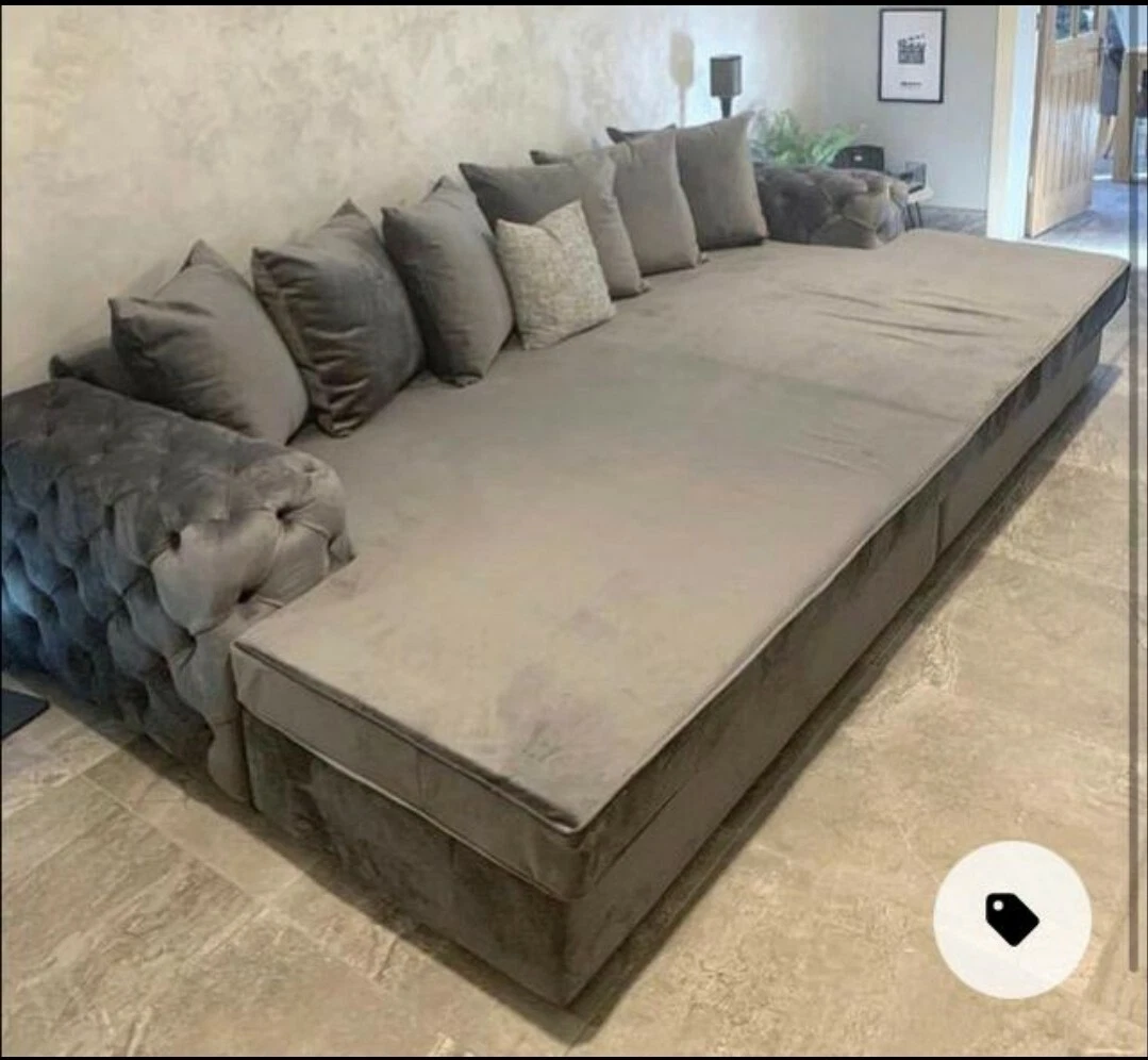 Double sale deep couch