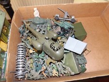 VINTAGE BOX LOT ARMY MEN VEHICLES AND TIN LITHO BUILDING