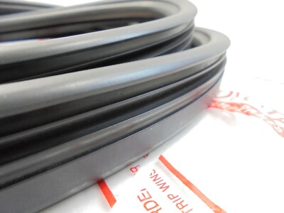 For Toyota Land Cruiser Fj Bj40 WEATHERSTRIP, WINDSHIELD 56121