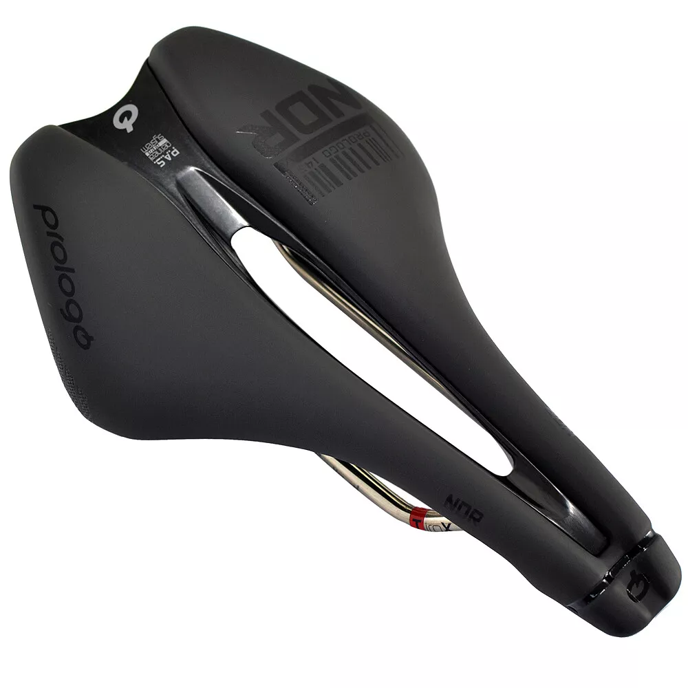 Snub top nose saddle