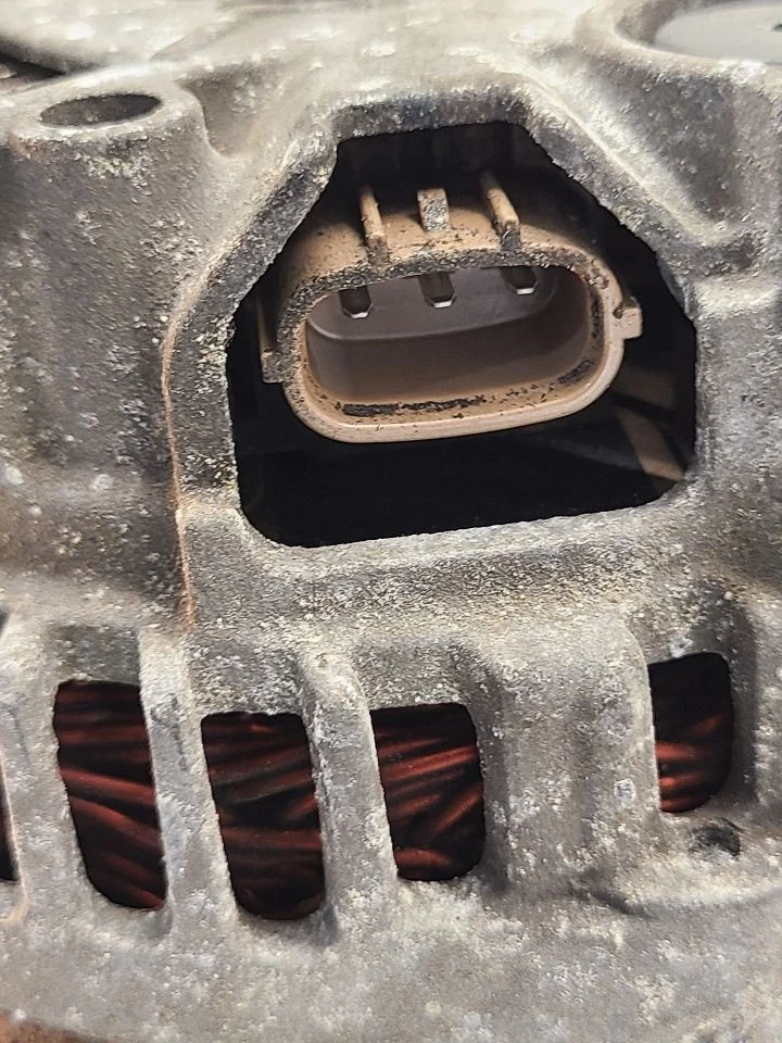 Alternador Nissan Pathfinder 2013 2014 2015 2016 6 cilindros 150 ampères - Imagem 4 de 4