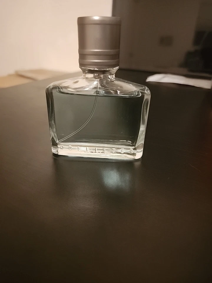 Hollister Coastline Eau de Cologne Fragancia Spray 1.7 fl oz (50 ml) Foto 4 de 4