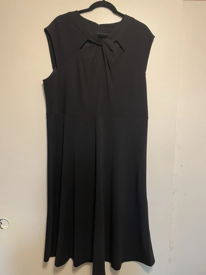 DKNY 16W Women’s Dress Cap Sleeve Black Scuba Crepe Plus Size 16 - Image 3 of 4
