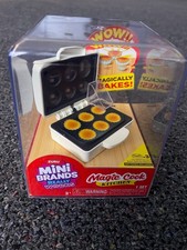 Mini Brands MAGIC COOK KITCHEN Cupcake Maker ZURU