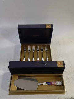 Royal Worcester Evesham Gold 7pc Cake Slice & Pastry Fork Set PRE OWNED IN BOX