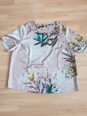 Miller&Monroe Damen Blusentop Top Gr.44 beige mit Muster  Neuwertig