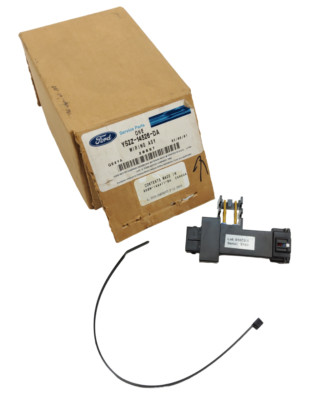 シャー New Genuine Ford YS2Z-14526-DA Engine Cooling Fan Circuit