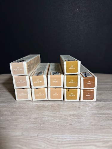 Huda Beauty GloWish Bright Light Sheer Concealer - 1.5 Fair Cool New in Box - Picture 8 of 11