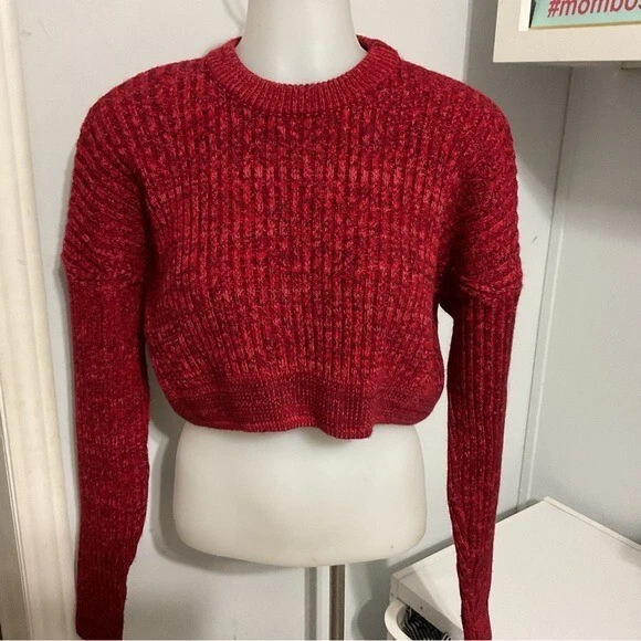 Suéter corto tejido rojo UO talla S Foto 3 de 4