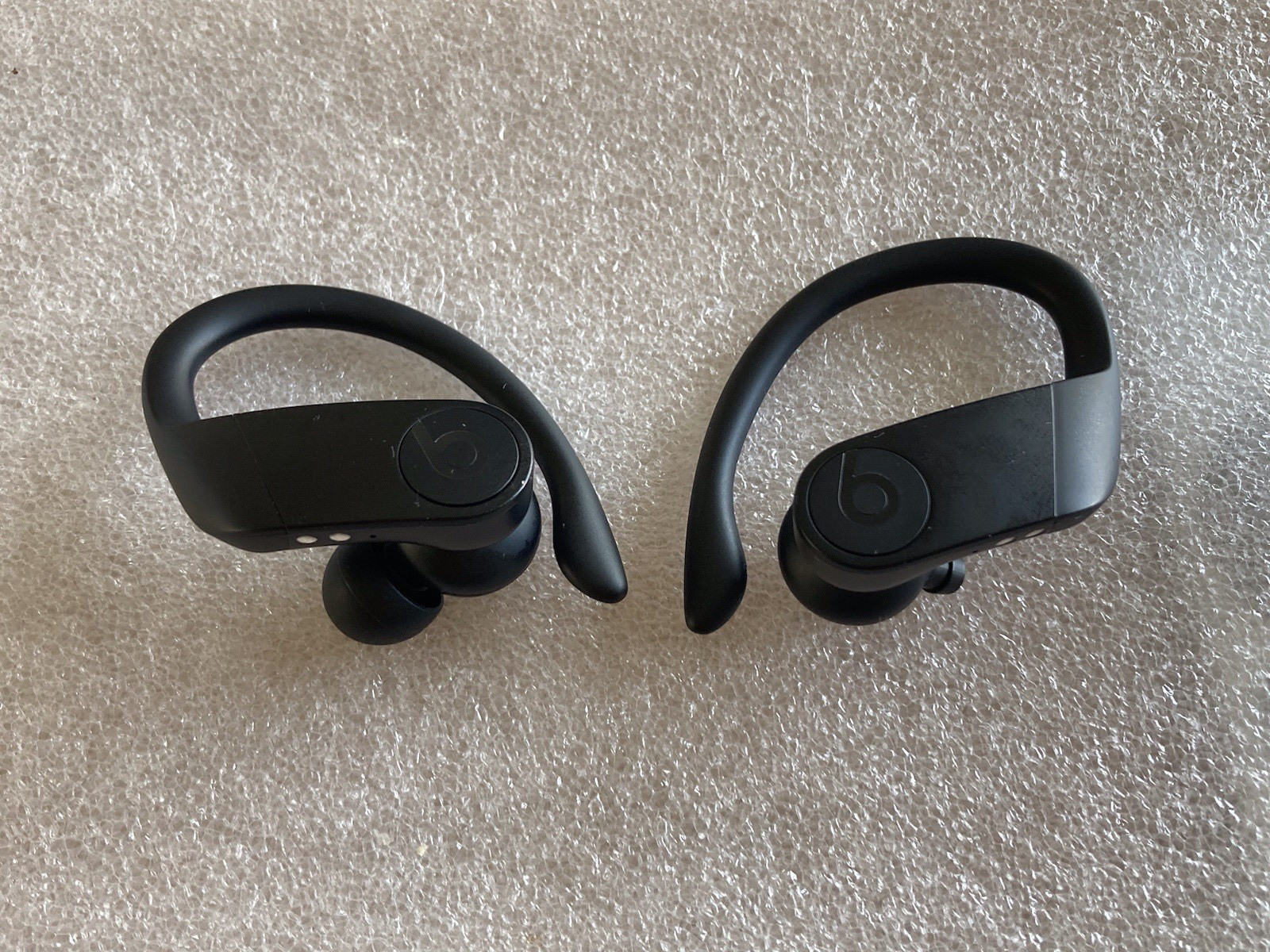 (FAULTY NO POWER) Genuine - Beats by Dr. Dre Powerbeats Pro - EARBUDS ONLY