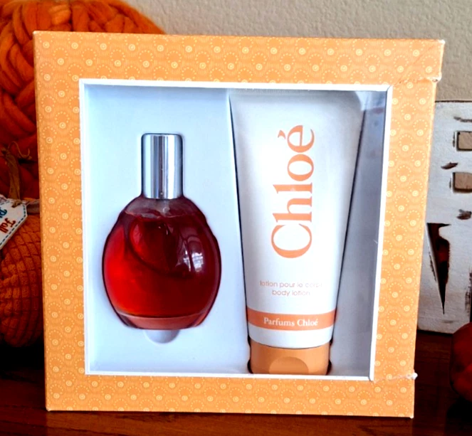 CHLOE Perfume y Loción Corporal 2 Piezas Tamaño Regular Set de Regalo Coty 3 OZ EDT Caja Abierta Foto 2 de 4