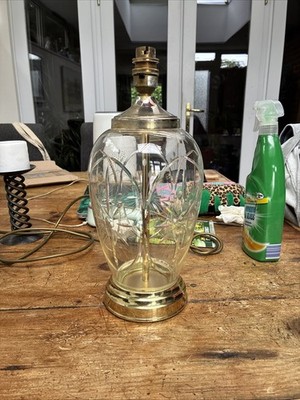 Hochwertige Messingwaren Glas Tischlampe