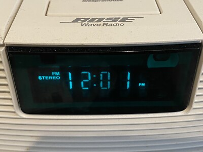 Bose AWR1-RW White PLATINIUM Wave Radio Bose Sound W Remote Nice