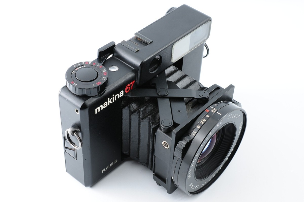 PLAUBEL makina 67 medium format film camera + NIKKOR 80mm F2 PLAUBEL makina 67 medium format film camera + NIKKOR 80mm F2